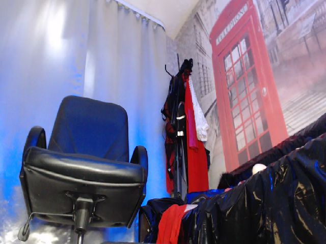 Live sex webcam photo for MissBDSM #264692458