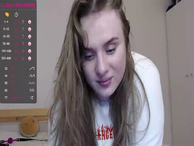 Live sex webcam photo for AliceSins1 #252306464