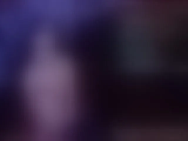 Live sex webcam photo for EmberBurns #259790239
