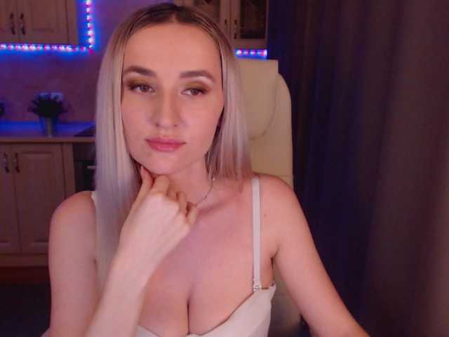 Live sex webcam photo for Alina-Lovely #243104014