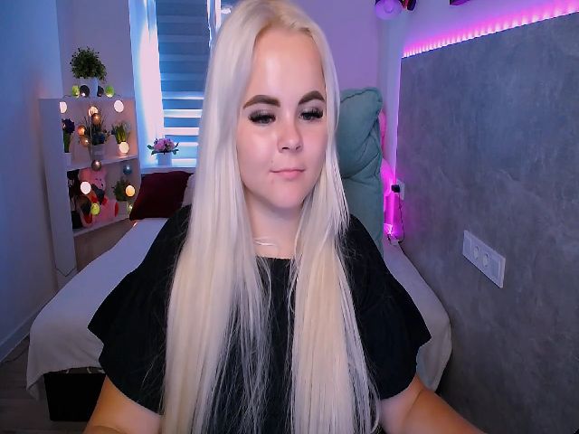 Live sex webcam photo for Jenni__fer #254984884