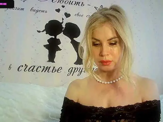 Live sex webcam photo for Angelochek042 #241274372