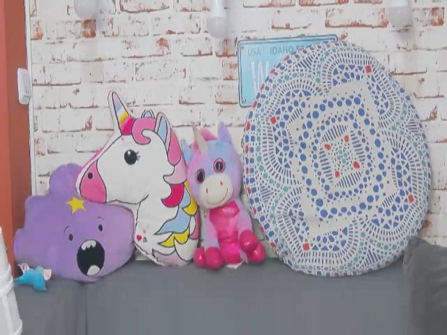 Live sex webcam photo for PoxyVibe #256310163