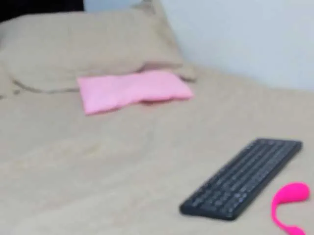 Live sex webcam photo for SophiaGlee #241269060