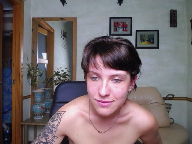 Live sex webcam photo for Reginasmilee #259140607