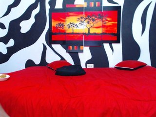 Live sex webcam photo for KataGtGngBng #240574829