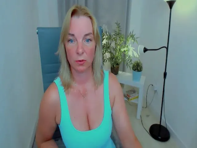 Live sex webcam photo for ReganLovely #255166873