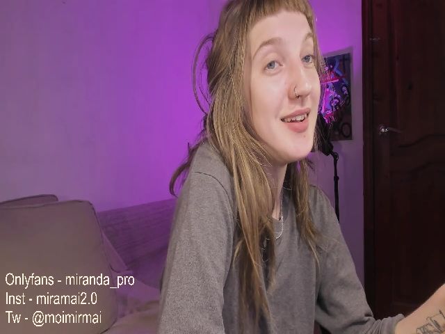 Live sex webcam photo for Miranda2_0 #254917526