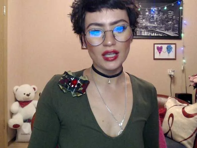Live sex webcam photo for BeccaPassion #240998807