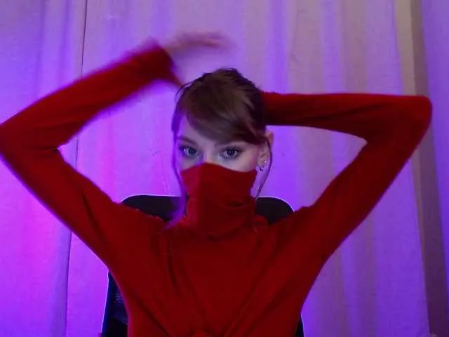 Live sex webcam photo for Emerald20 #241422084