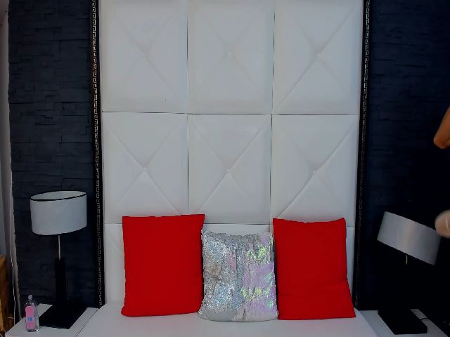 Live sex webcam photo for serenegrey #256553210