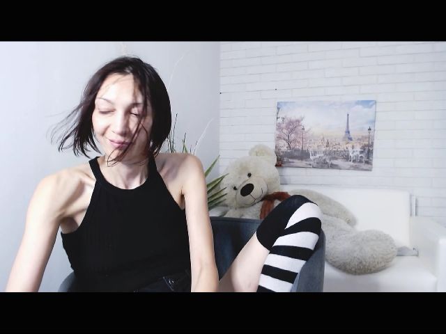 Live sex webcam photo for NicoleDevlin #256275303