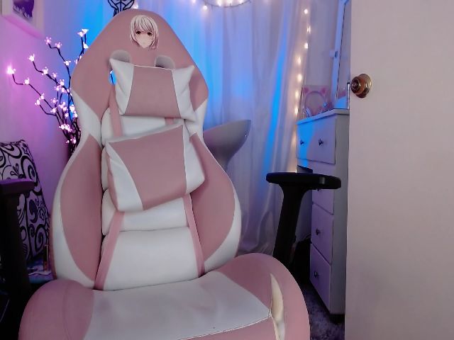 Live sex webcam photo for ANGELLICAQUEN #257253121