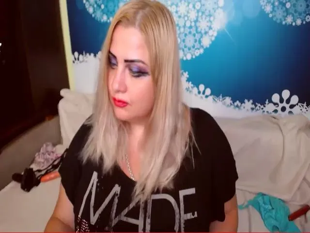 Live sex webcam photo for LustyMoniBBW #252857956