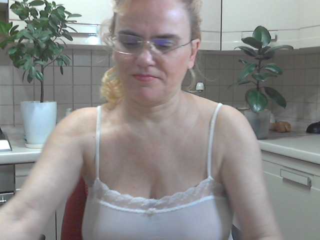 Live sex webcam photo for runa88 #241422897