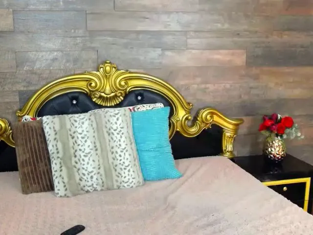 Live sex webcam photo for KendraTess #260512961