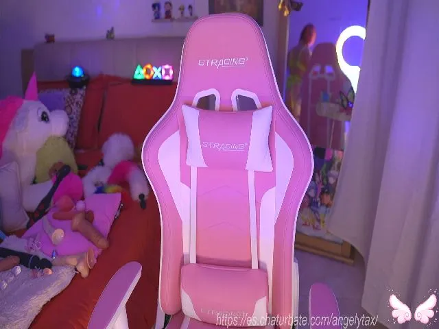 Live sex webcam photo for Angelytaxx #259632523