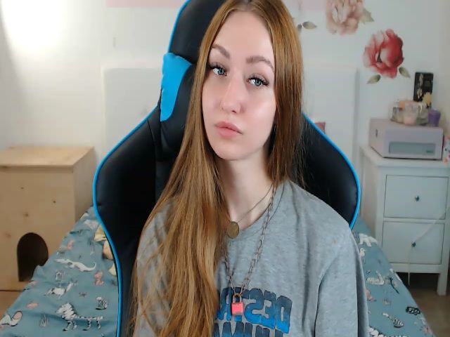 Live sex webcam photo for CassidyShine #253350270