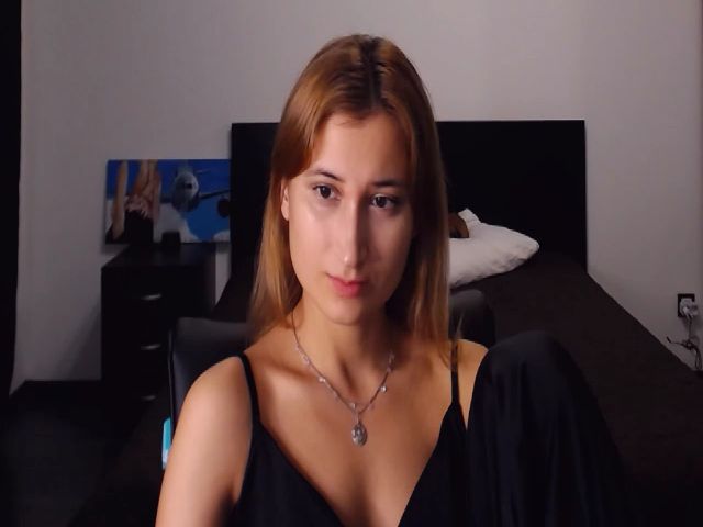 Live sex webcam photo for Kendal_sweet #263326259