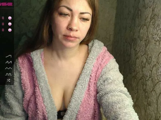 Live sex webcam photo for Kamilla-18 #241304063