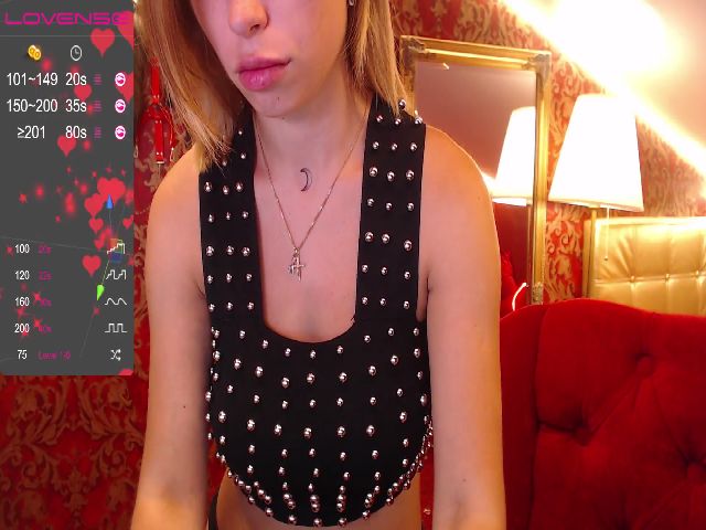 Live sex webcam photo for MeowGirll #254083419