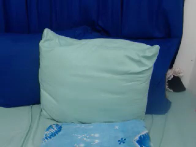 Live sex webcam photo for Honey21_ #257248268