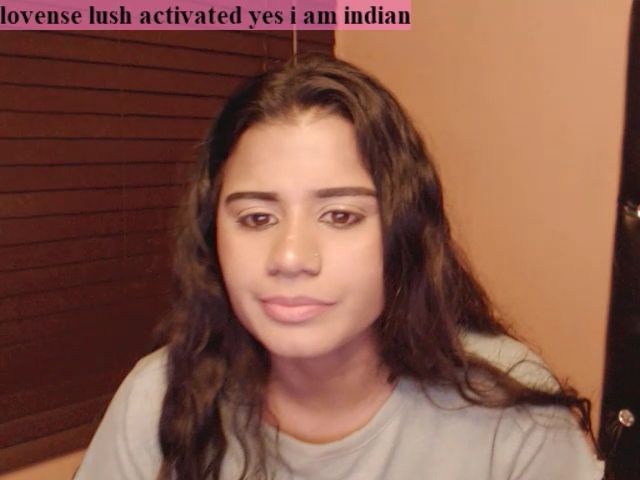 Live sex webcam photo for PARADISEQEEN #261012753