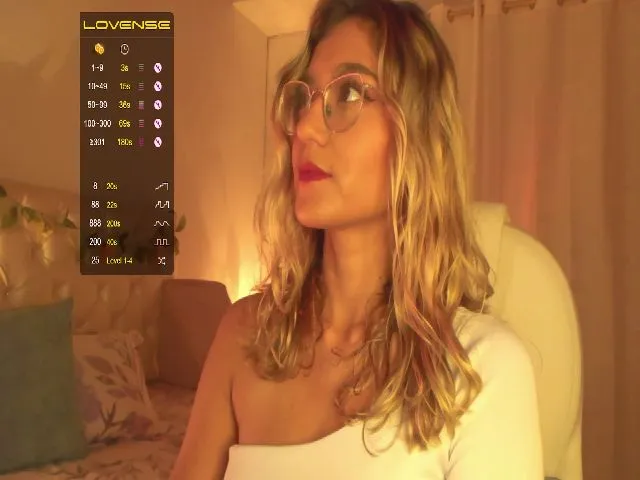 Live sex webcam photo for RubiJasper #259158820