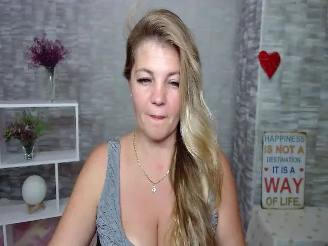 Live sex webcam photo for Next_ToMe #252308748