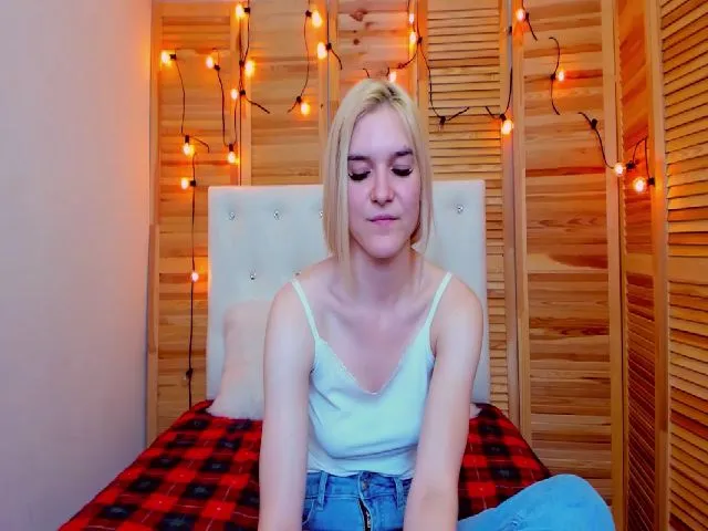 Live sex webcam photo for MarliTes #257342209
