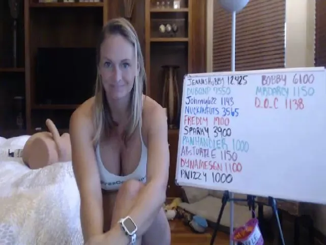 Live sex webcam photo for Autumn_Blonde #258633554