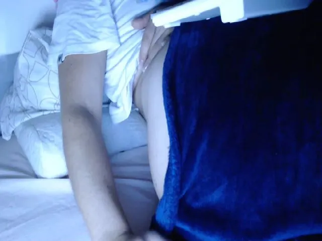 Live sex webcam photo for Joanne7 #265357434