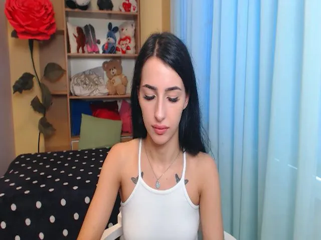 Live sex webcam photo for BruttieHot__ #264822292