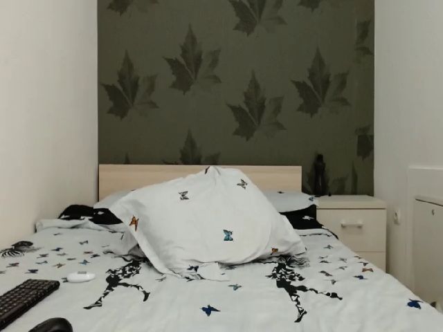 Live sex webcam photo for Charly_jo #253737077