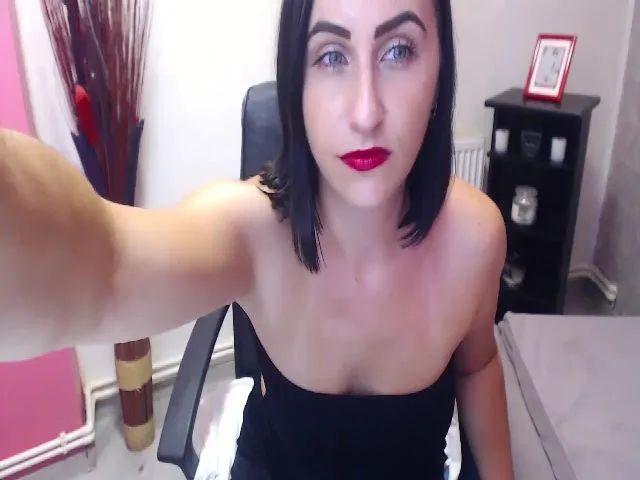 Live sex webcam photo for ElenaSworld #263560004