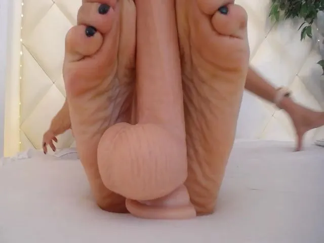 Live sex webcam photo for Tracylowe #263636368