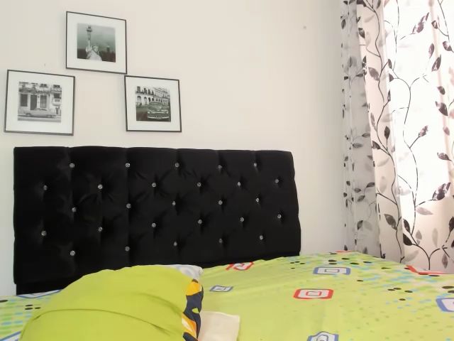 Live sex webcam photo for CHANEL_FOXY #254861461