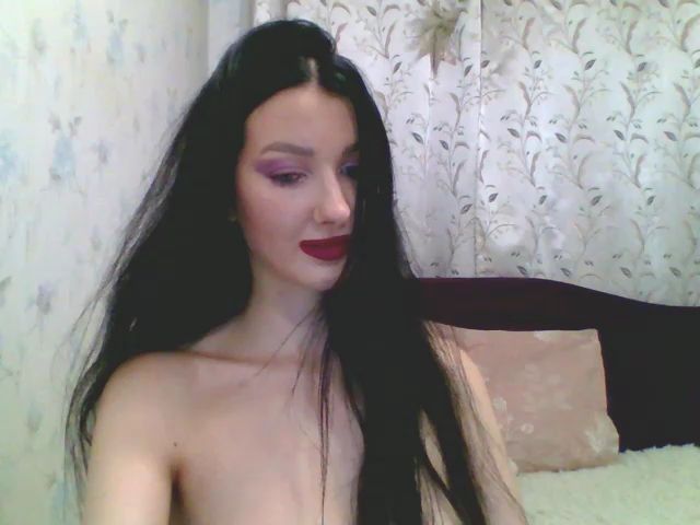 Live sex webcam photo for GirlPlayy #258415128