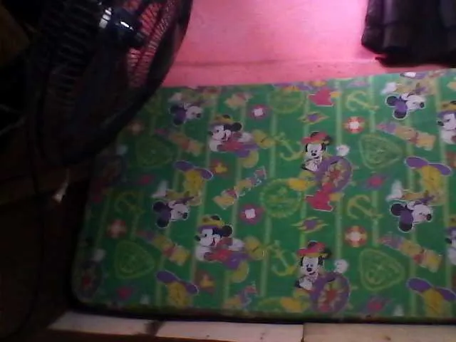 Live sex webcam photo for princess4uxx #264599321