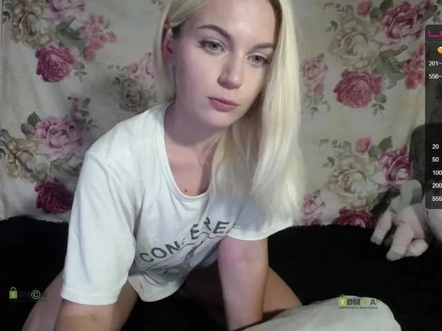 Live sex webcam photo for Kit--Katya #251308308