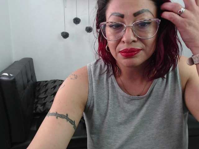 Live sex webcam photo for miranda-spark #241042290