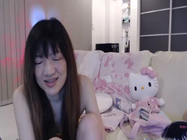 Live sex webcam photo for SilViAjpn #252841572