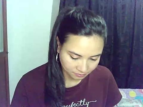 Live sex webcam photo for thianna_ #245055102