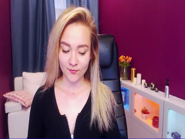 Live sex webcam photo for Kara_Smith #259046879