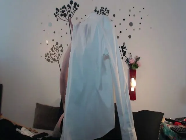 Live sex webcam photo for voluptuousDDD #263839364