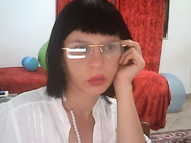 Live sex webcam photo for araartist #255754547