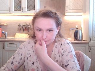 Live sex webcam photo for JaneGrey111 #251826142