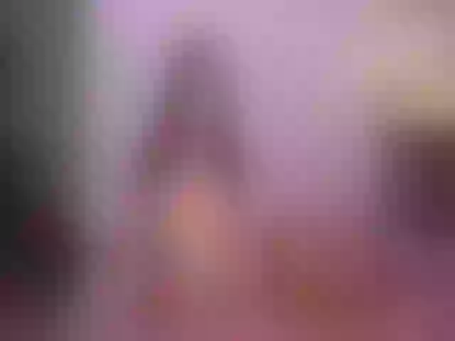Live sex webcam photo for LiseFox #253564158