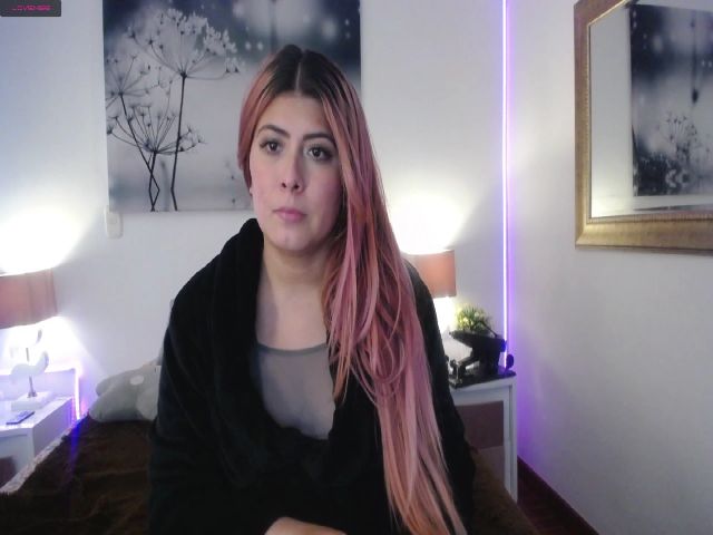 Live sex webcam photo for NicolSaenz #254565063