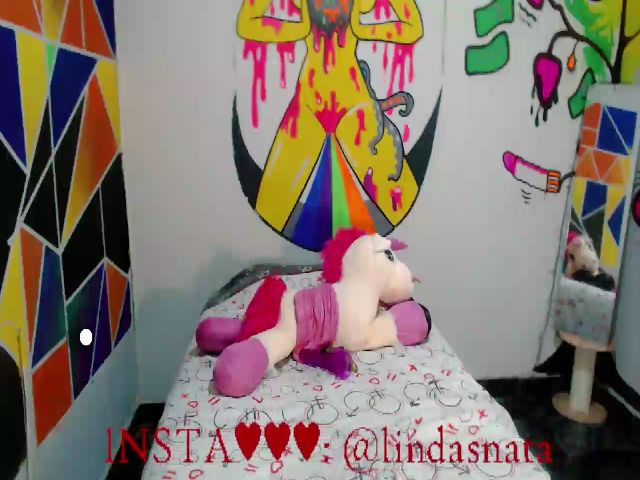 Live sex webcam photo for Moon_18 #254246834